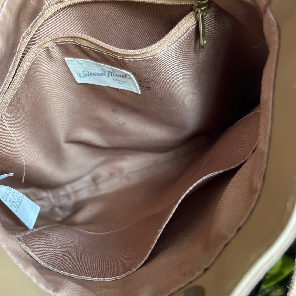 Universal thread crossbody Tan bag - Picture 9 of 9